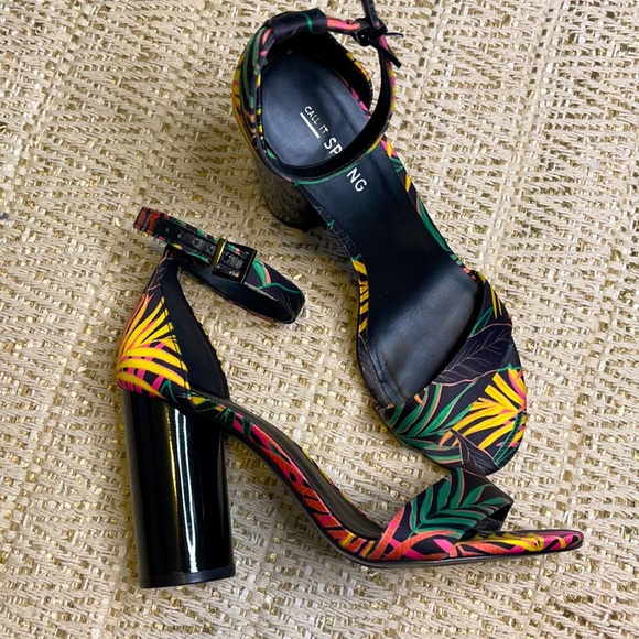 Heels - Picture 2 of 2